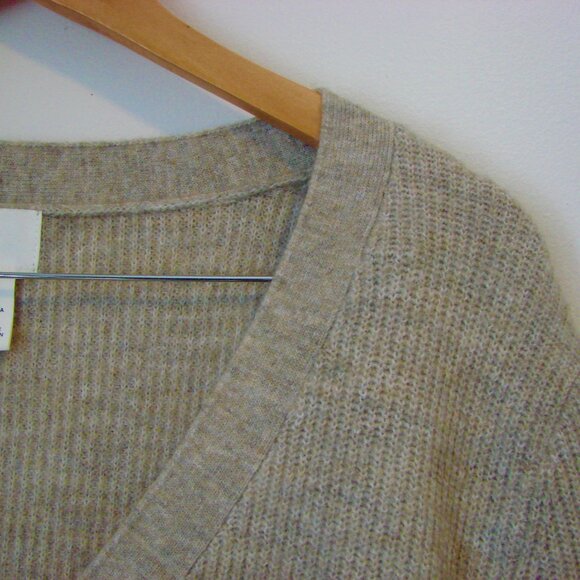 H&M Rhinestone Bow Cardigan Sweater Ribbed Beige Taupe Wool Blend Oversized XL - Picture 8 of 15